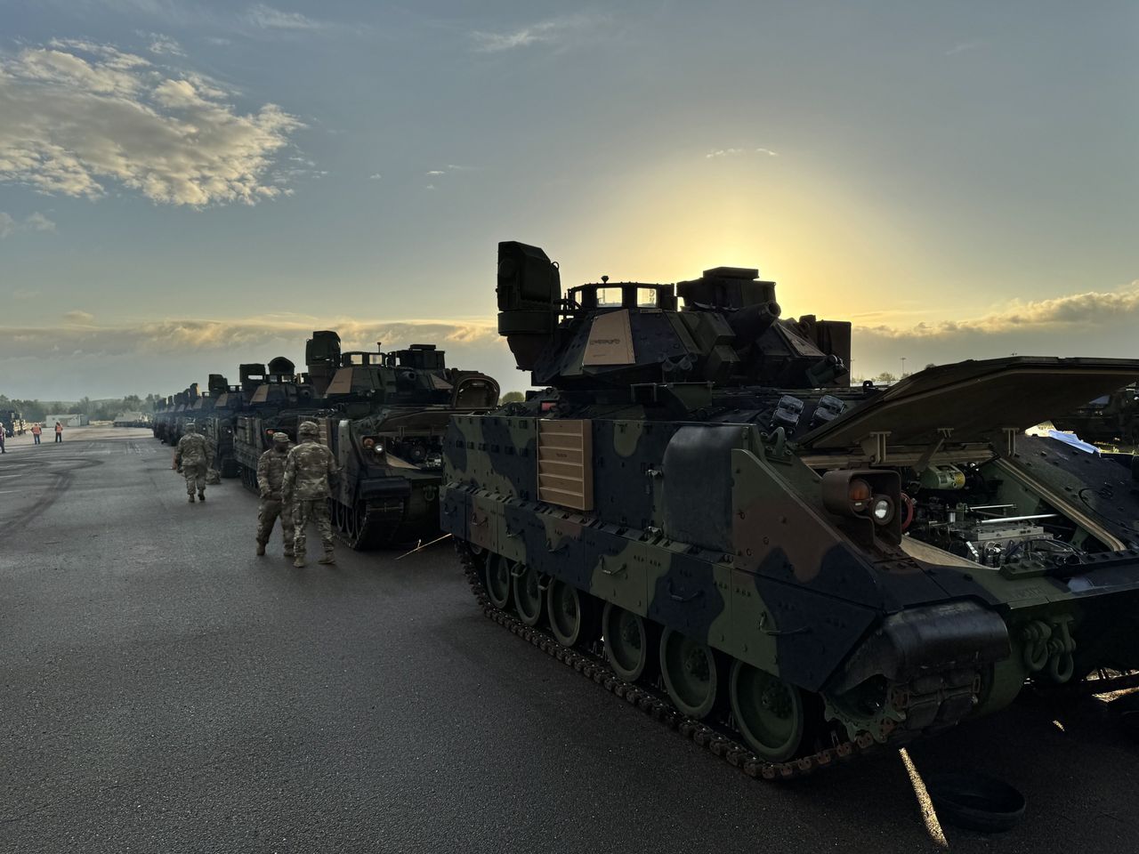 Przerzut wojsk USA do Polski. Ponad 100 wozów Bradley
