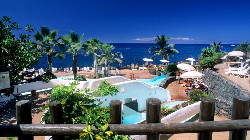 Tenerife Sud. Tenerife. Isole Canarie. Spagna. Europa
Tenerife Sud. Tenerife. Isole Canarie. Spagna. Europa. (Photo by: Federico Meneghetti/REDA&CO/Universal Images Group via Getty Images)
REDA&CO
atlantic, ocean, palm, residence, seaside, spagna