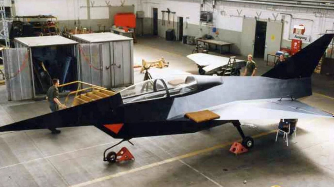 Niezwykła broń. MBB Lampyridae - niemiecki myśliwiec stealth z 1981 r. - MBB Lampyridae - makieta niemieckiego myśliwca stealth