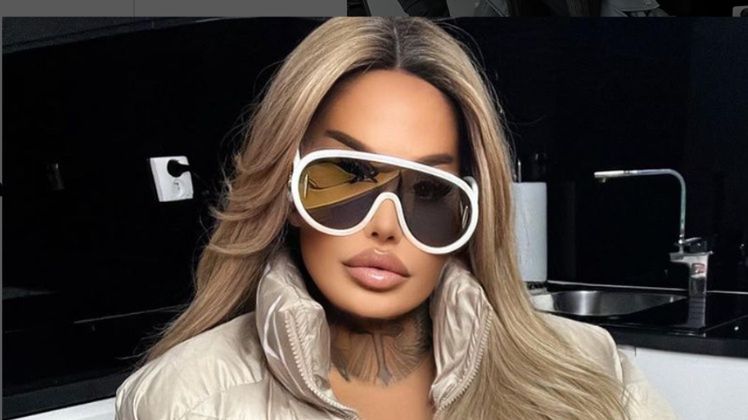 Laluna żali się lekarce, że za mało schudła