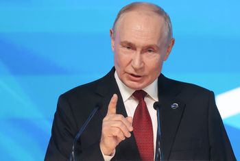 Putin grozi krajom Zachodu. "Chcą z nami walczyć cudzymi rękami"