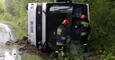 Wypadek autokaru z przedszkolakami