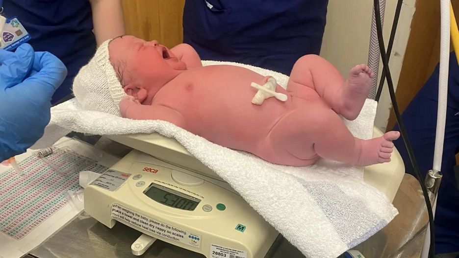 Urodziła ogromne dziecko