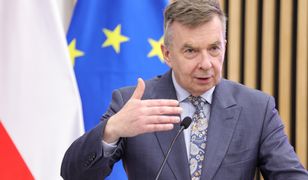 Absurdalne tłumaczenie ministra z pracy dla żony. Tak odpowiadał na żywo