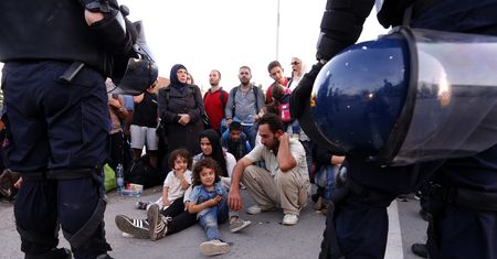 Imigranci w Europie. Chorwacja zmienia zdanie i zamyka granice