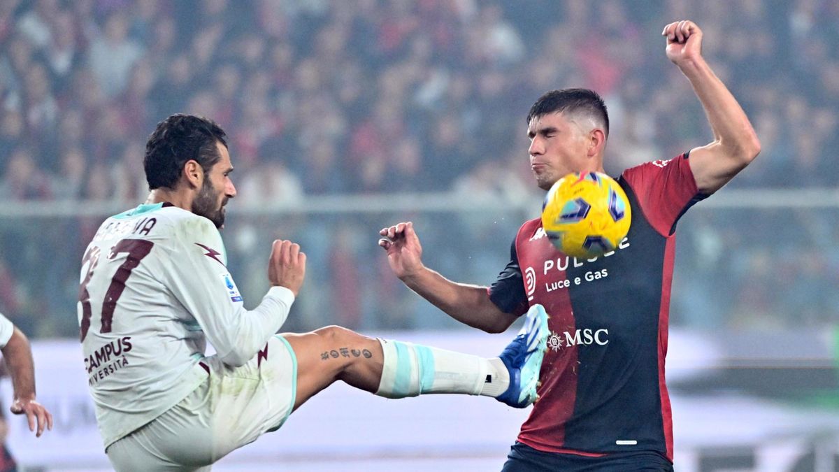 PAP/EPA / Luca Zennaro / Mecz Serie A: Genoa CFC - Salernitana