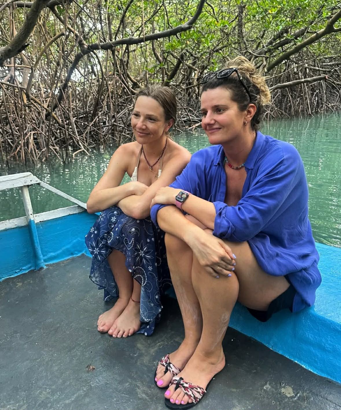 Zofia Zborowska w bikini byczy się na brazylijskich mokradłach