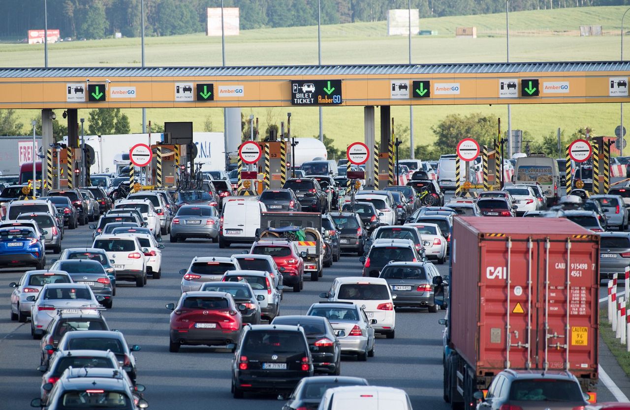 Wypadek na autostradzie A1. Wyciekł ciekły azot