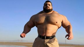 "Irański Hulk" spotkał się z władzami Fame MMA. Sajad Gharibi trafi do polskiej federacji?