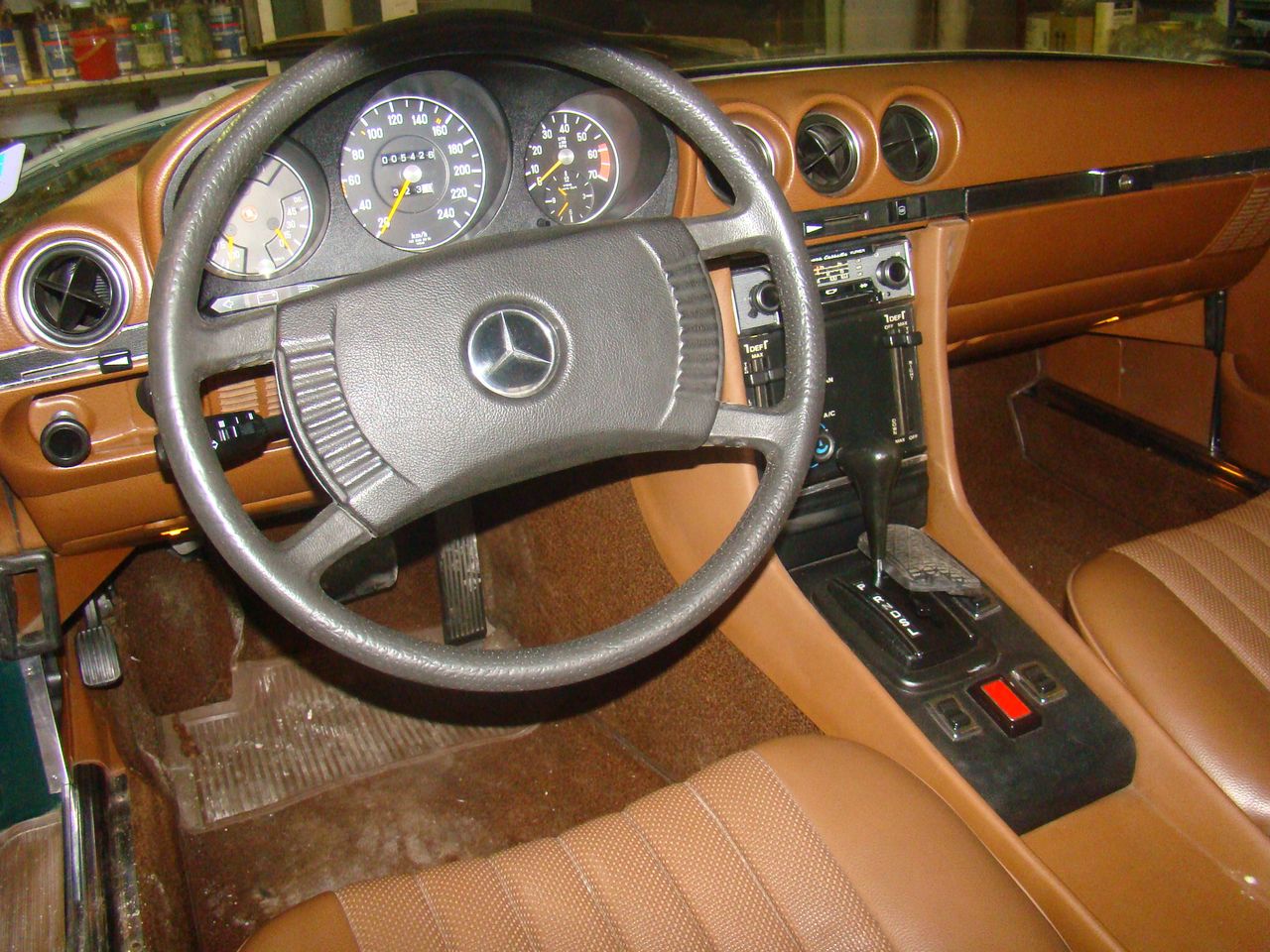Mercedes 450 SL (R107) - wnętrze