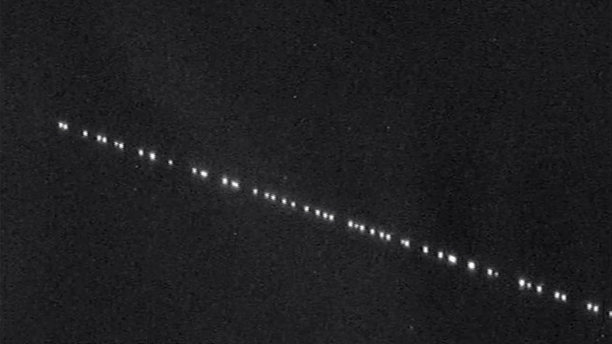 Ślad gwiezdny satelitów SpaceX: ma ich być ich aż 12 tysięcy! 1