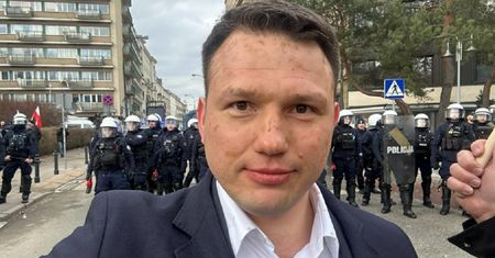 Dramat Sławomira Mentzena: "Policja potraktowała nas gazem"