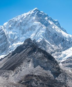 Gwałtowna śnieżyca na Mount Everest. Blisko tysiąc osób uwięzionych