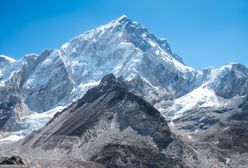 Gwałtowna śnieżyca na Mount Everest. Blisko tysiąc osób uwięzionych