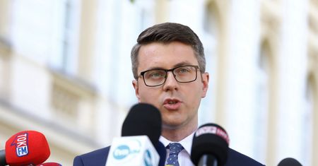 "Mowa-trawa". Oburzenie po słowach rzecznika rządu
