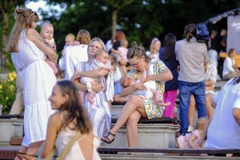 "Kobieta karmiąca jest piętnowana, chociaż zasługuje na wsparcie". Znaczenie karmienia piersią i wyzwania z nim związane