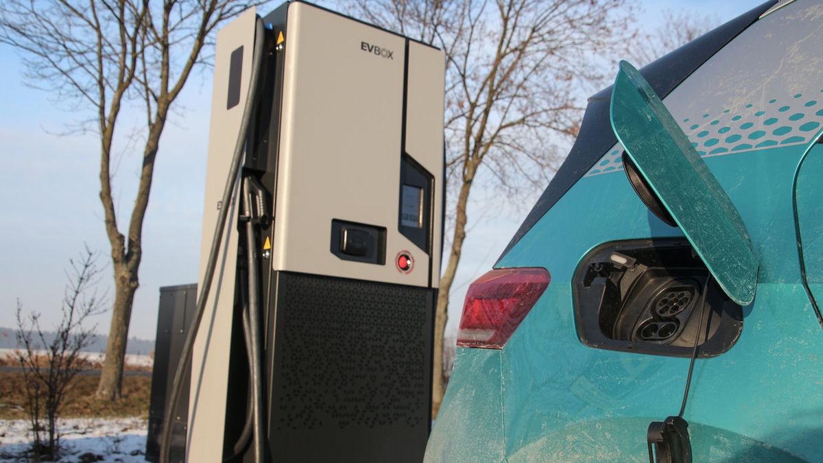 ładowarki pojawią sięna MOP-ach.