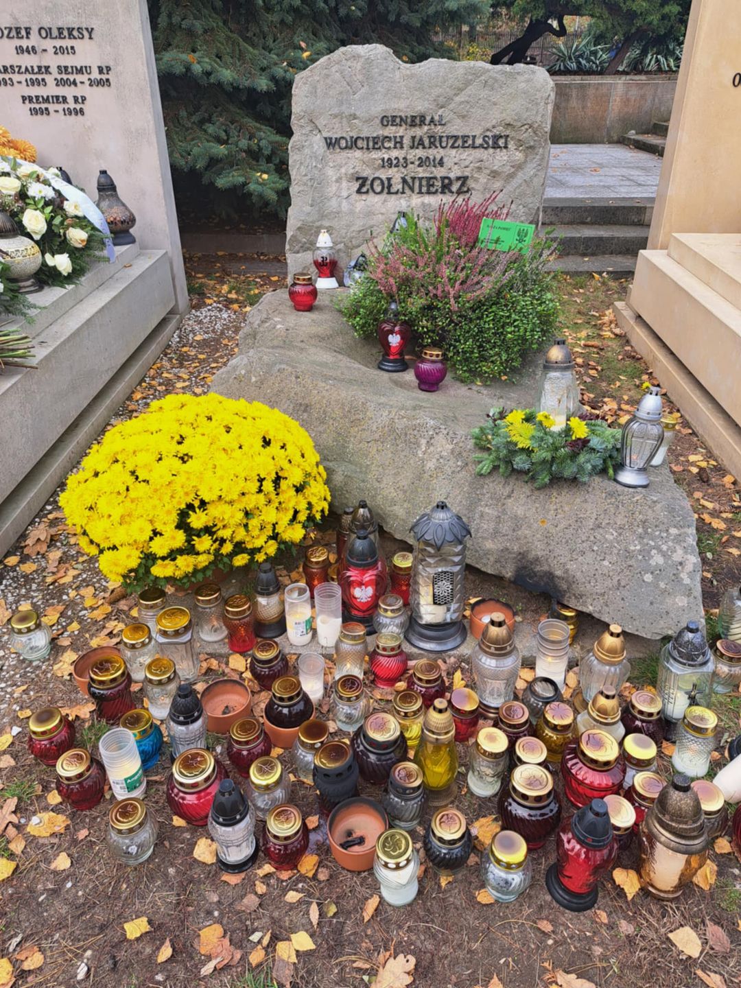 Grób Wojciecha Jaruzelskiego.