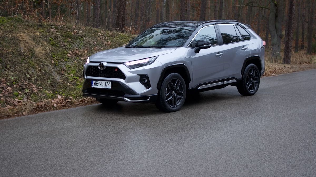 GR Sport w Toyocie RAV4 to pakiet stylistyczny