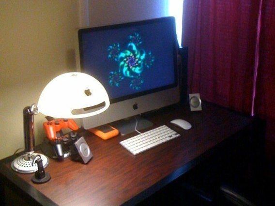 DIY - lampa na biurko z iMaca G4 4