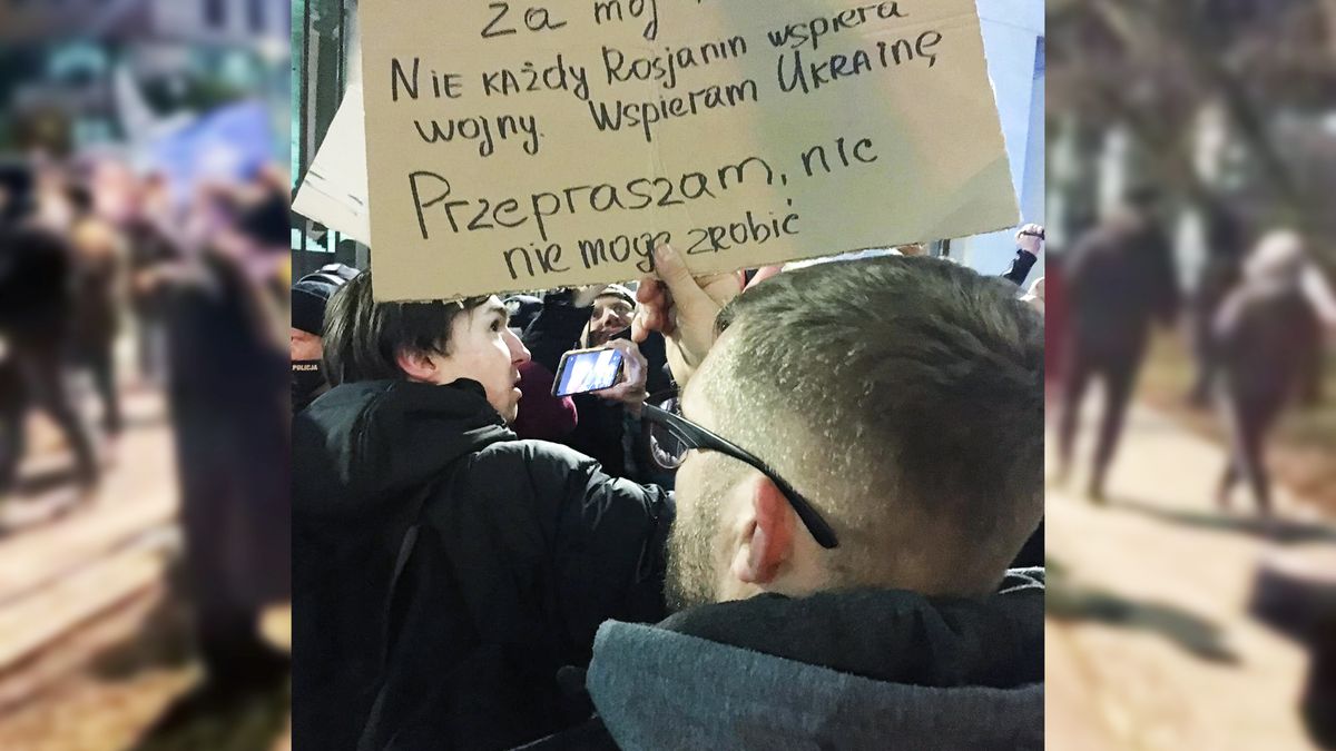 Wojna na Ukrainie. Rosjanie przepraszają na protestach za Putina 1