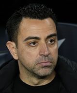 Nowy kontrakt Xaviego jest gotowy. Czemu trener Barcelony go nie podpisuje?