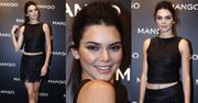 Kendall Jenner pokazuje brzuch na ściance