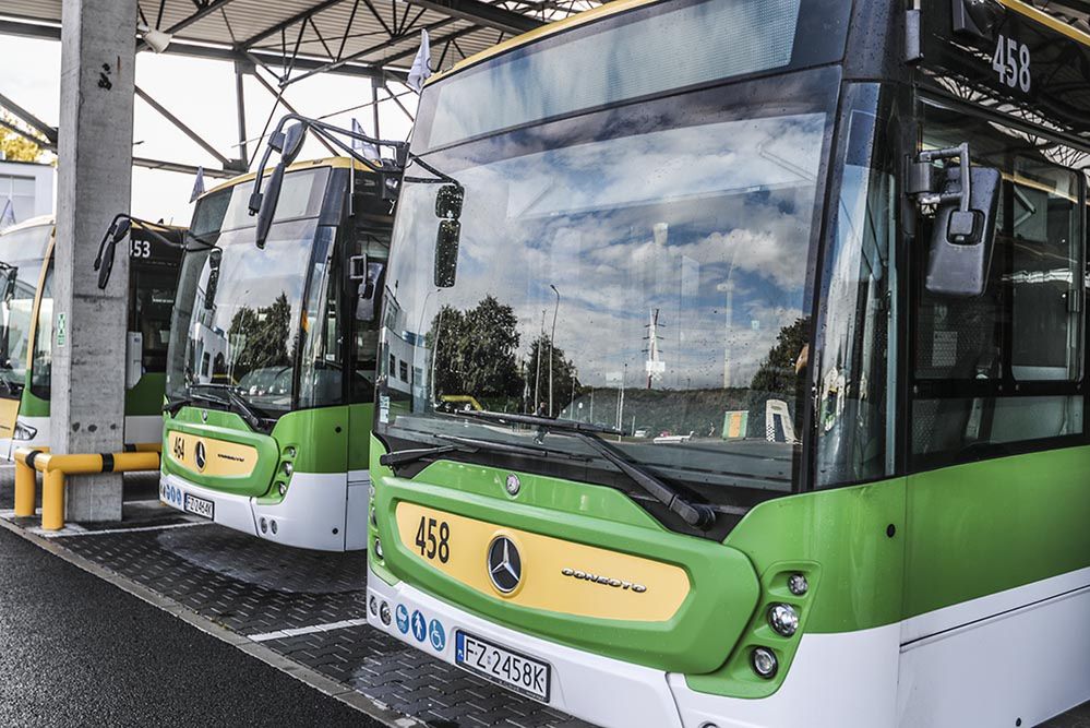 Zielona Góra: Młodzież biła się po twarzach w autobusie MZK
