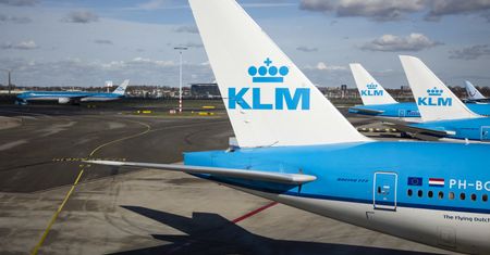 Linie lotnicze KLM zawieszają loty nad Iranem i Izraelem