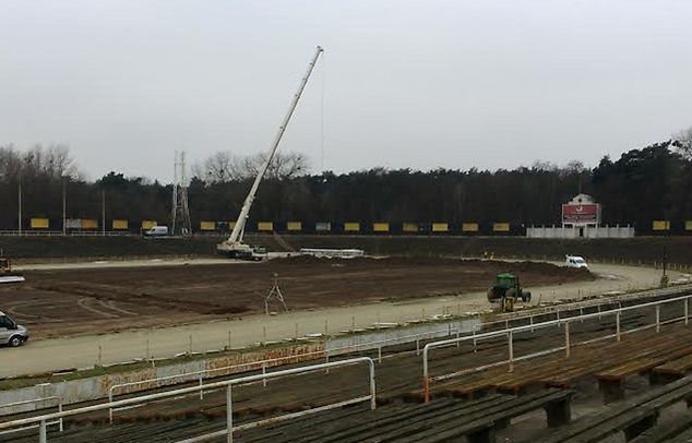 Tak wyglądają obecnie prace na golęcińskim stadionie (autor: Arkadiusz Ładziński)