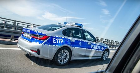 Policja zmienia wygląd radiowozów. Pojawi się na nich "amerykański" napis