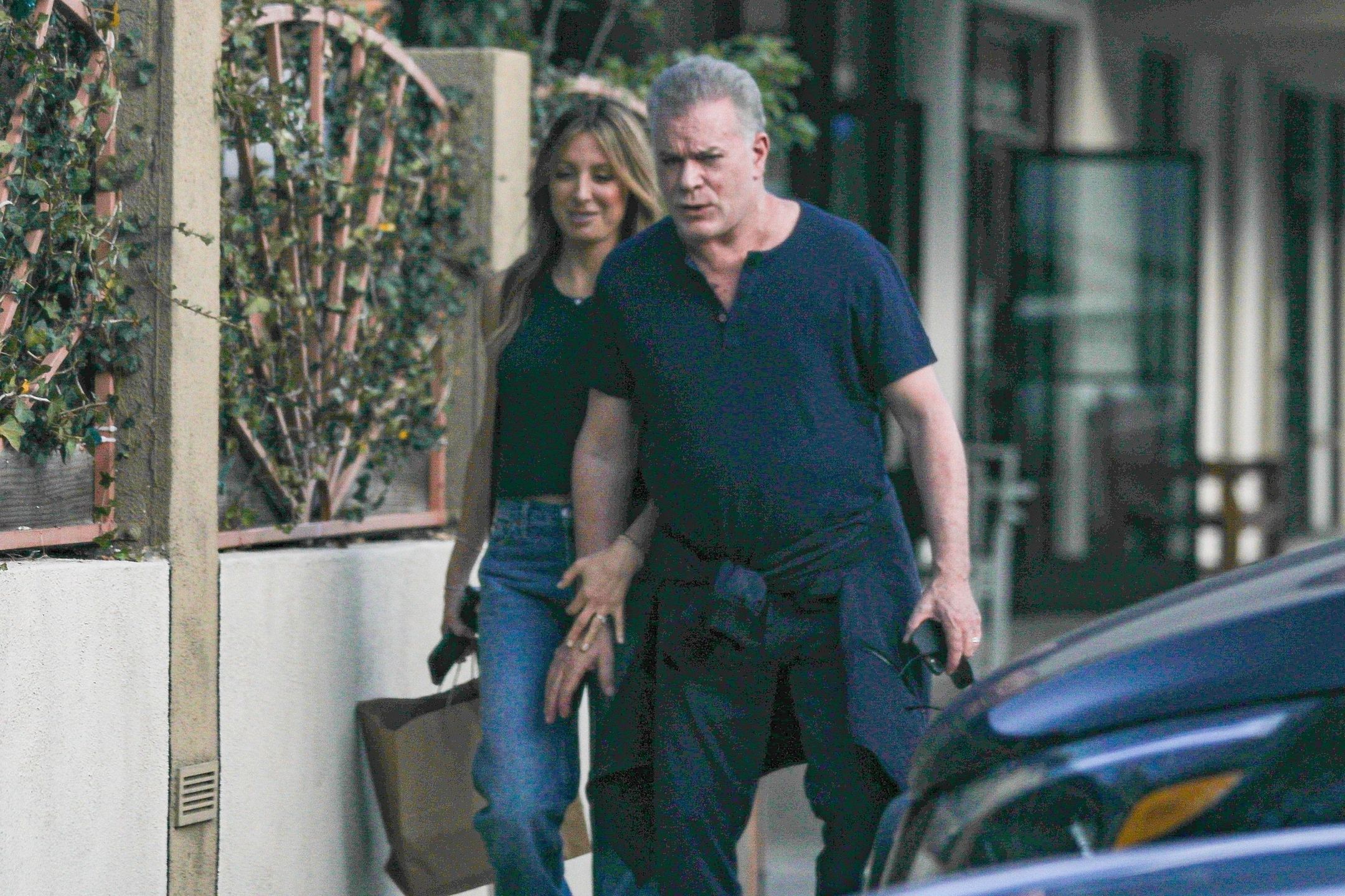 Ray Liotta na ostatnich zdjęciach z narzeczoną 