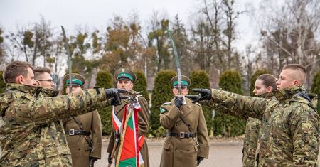 Straż graniczna przyjęła nowych funkcjonariuszy. Oficjalnie złożyli ślubowanie i wiosną rozpoczną służbę