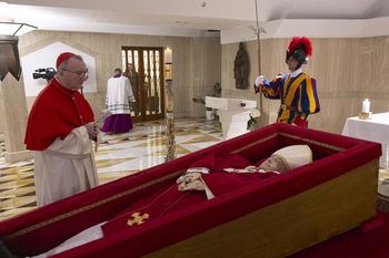Pogrzeb papieża Franciszka. Watykan podał  szczegóły uroczystości