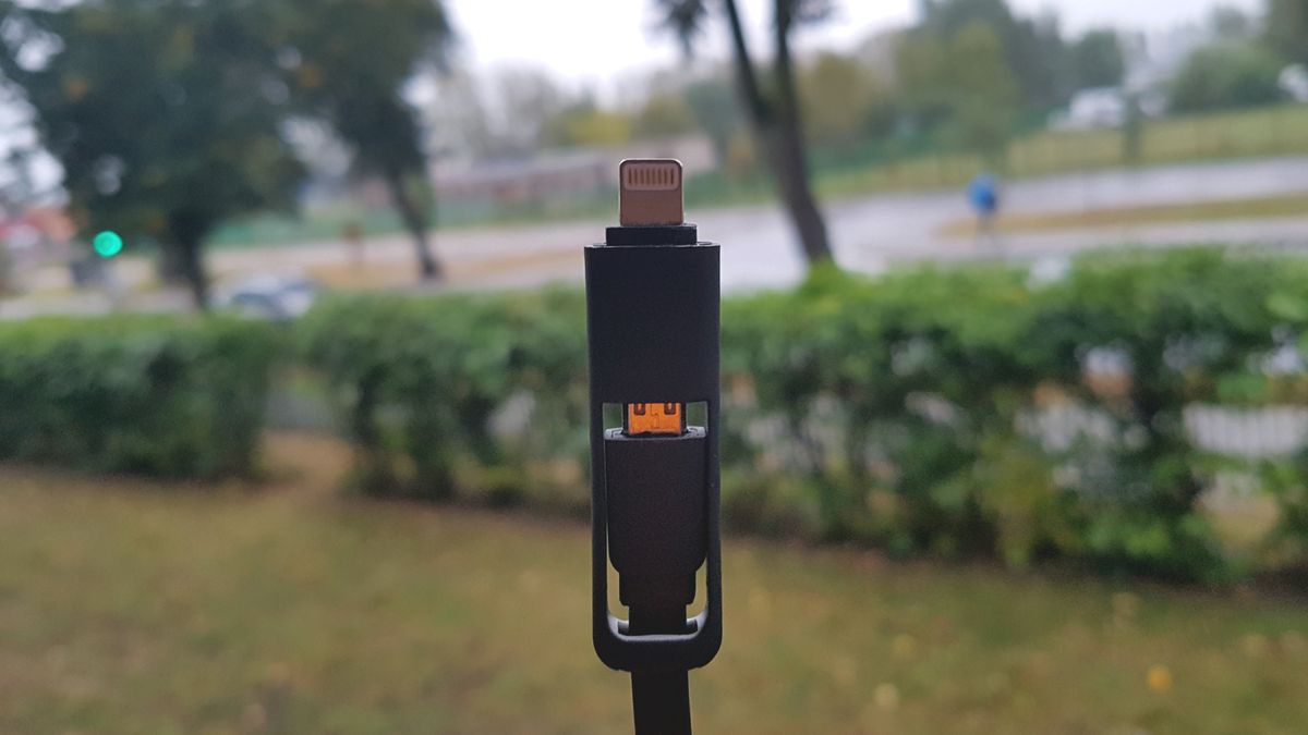 To najfajniejszy kabel do ładowania gadżetów jaki kiedykolwiek miałem 1