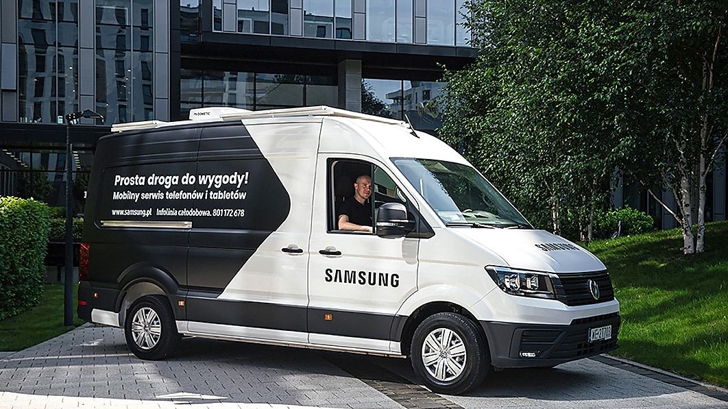 Nie musisz jechać ze smartfonem do serwisu. Serwis Samsunga przyjedzie do ciebie 1