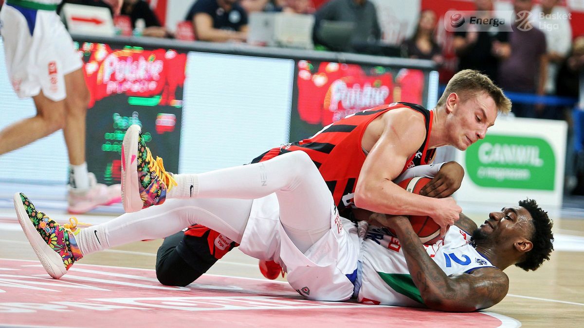 Zdjęcie okładkowe artykułu: Materiały prasowe / Andrzej Romański / Energa Basket Liga / Na zdjęciu: Musiał i Mathews