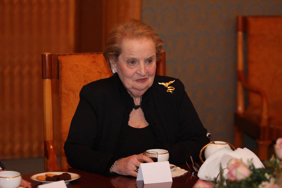 Madeleine Albright wspiera protest polskich mediów