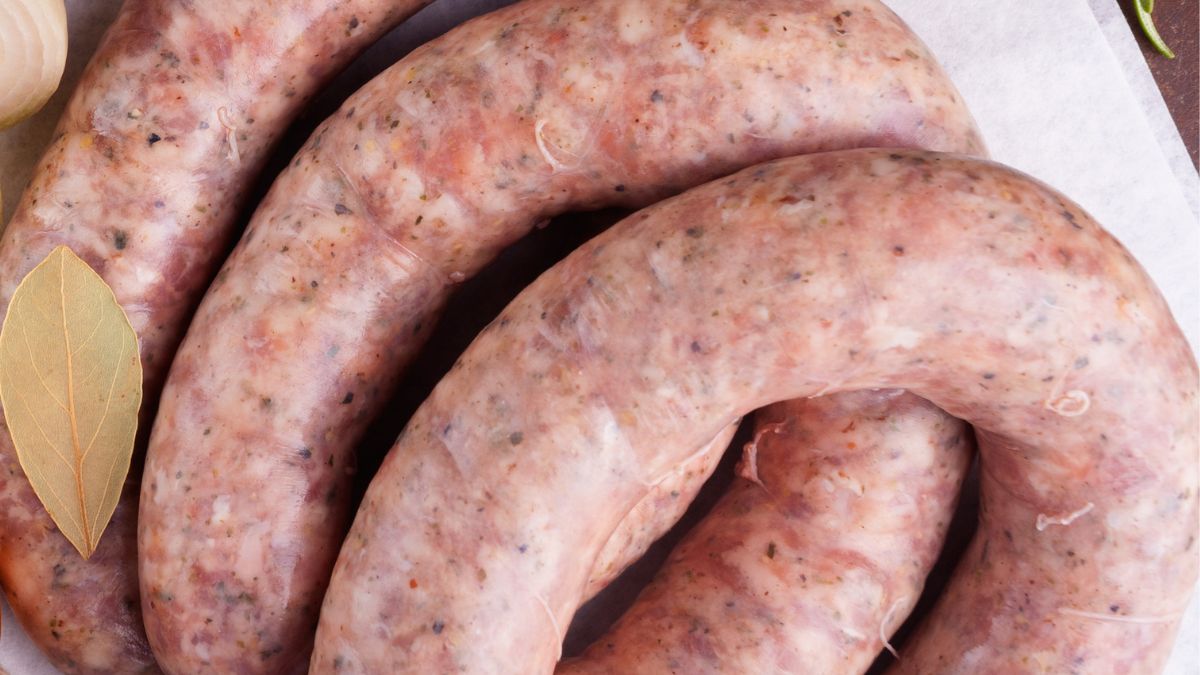 Czy warto kupić wcześniej i zamrozić białą kiełbasę?