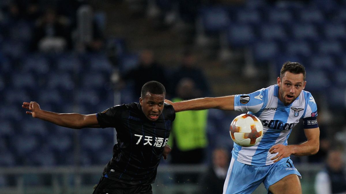 Getty Images / Paolo Bruno / Stringer / Na zdjęciu: Alassane Plea (z lewej)