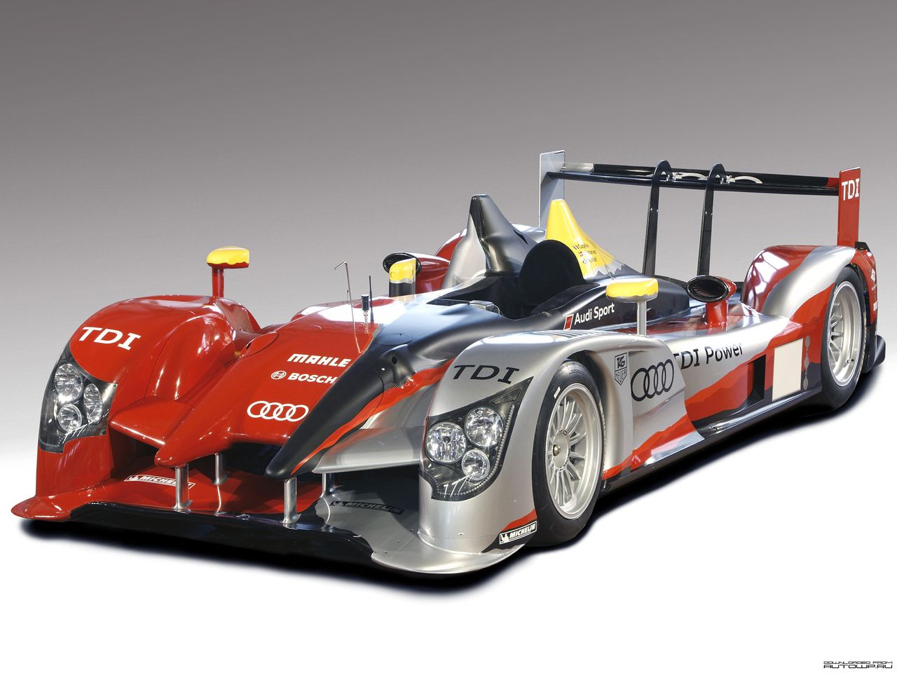 Audi R15 TDI Plus - rekordzista dystansu w 24 Heures du Mans