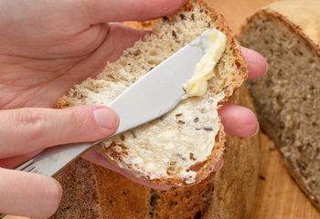 Najgorsze smarowidło na kanapkę. Polacy się zajadają