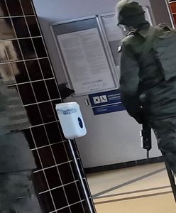 Miejsca strategiczne pod ochroną. Wyszły patrole z długą bronią