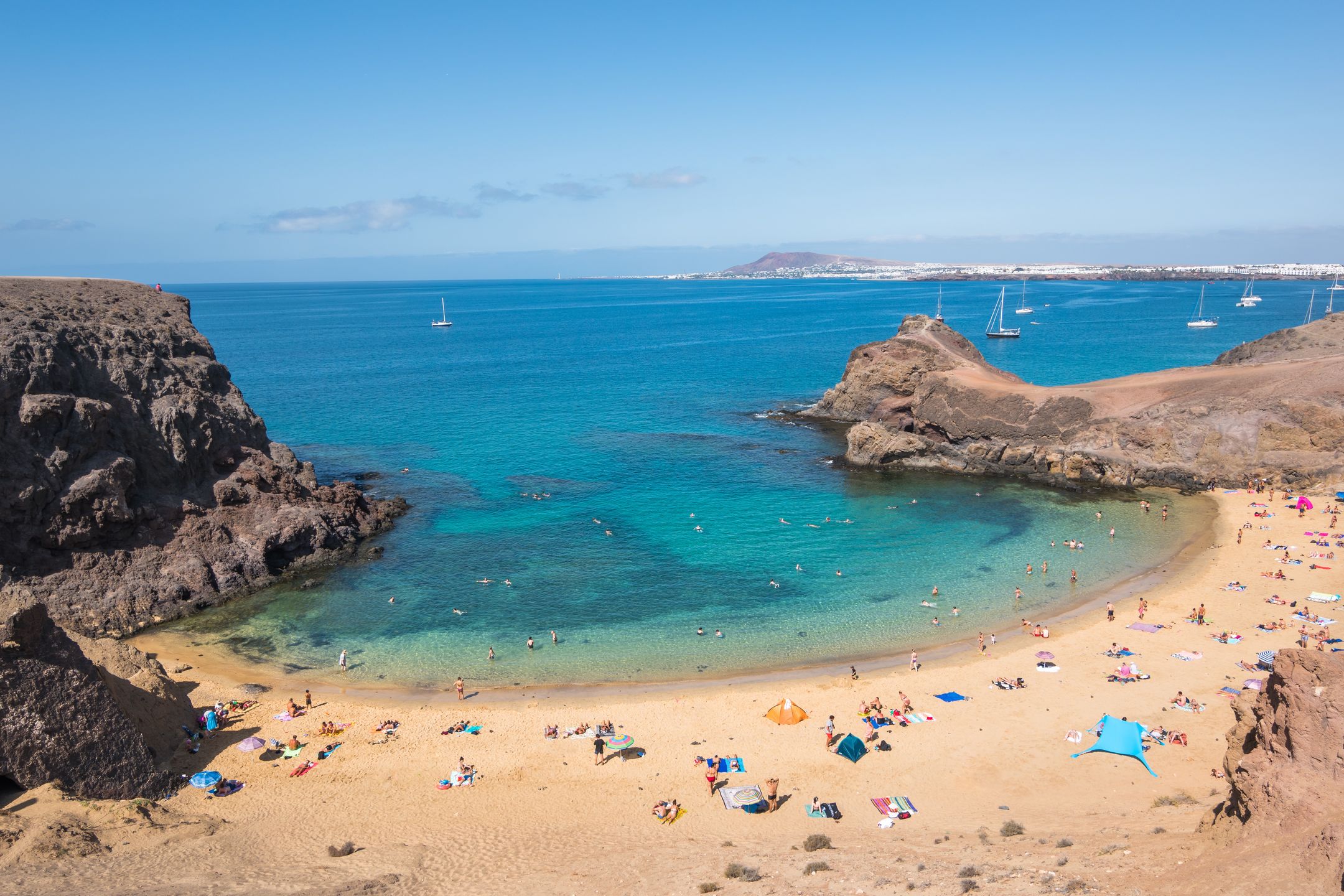 Lanzarote kusi rajskimi plażami