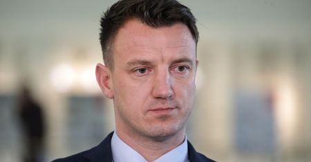Pracujący emeryci bez składki? Konfederacja ma plan