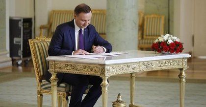 Prezydent podpisał nowelę Karty Nauczyciela. Koniec z godzinami karcianymi