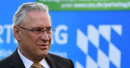 Niemcy wprowadzają kontrole na granicy Bawarii z Austrią