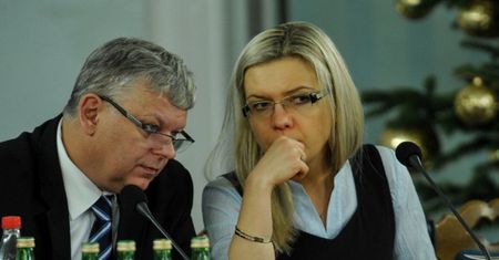 Amber Gold: Roman Giertych śmieje się z Marka Suskiego