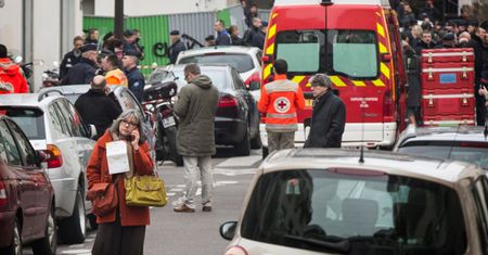 Państwo Islamskie: sprawcy ataku na "Charlie Hebdo" to bohaterowie