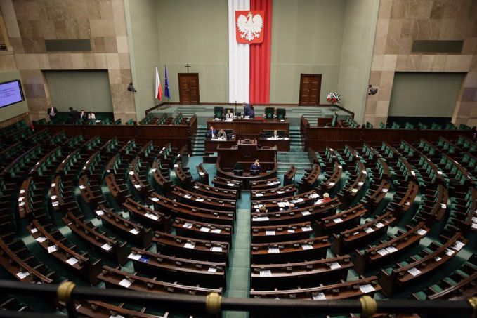 Węgry nie będą zmieniać czasu? Polscy posłowie też tak chcą